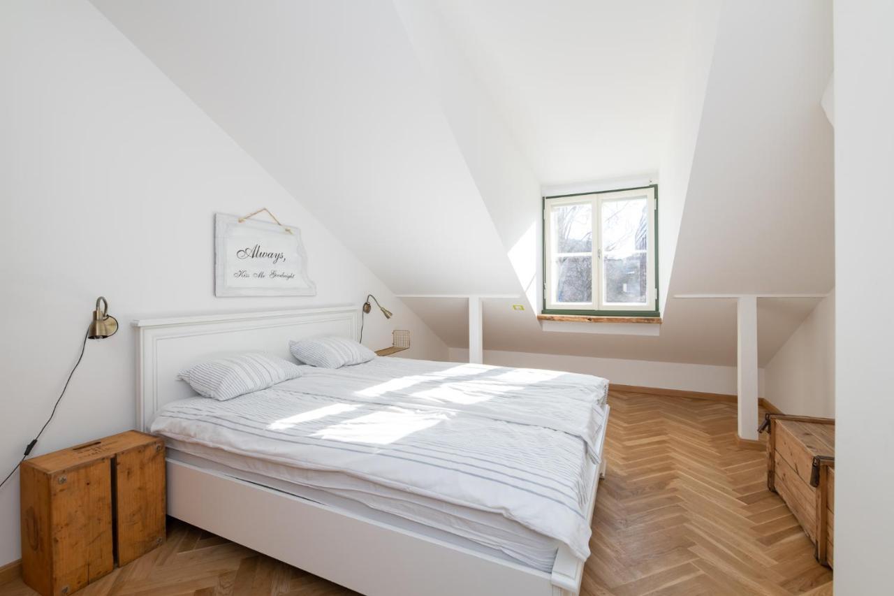 Tatari 32 Rooftop Apartment ทาลลินน์ ภายนอก รูปภาพ