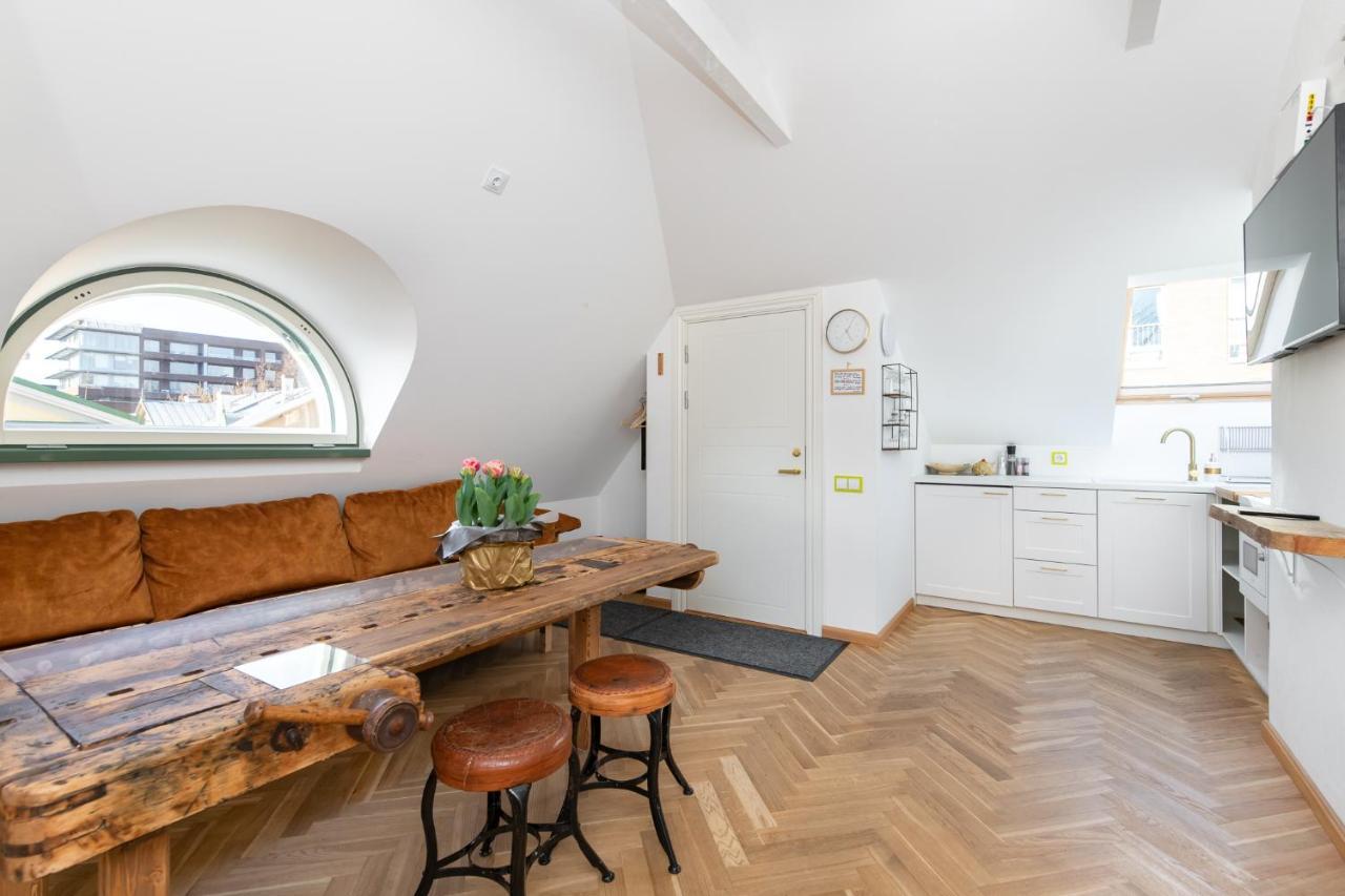 Tatari 32 Rooftop Apartment ทาลลินน์ ภายนอก รูปภาพ